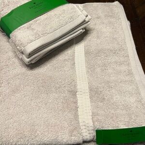 Kate Spade New York Light Gray 5 Piece Bath Towels Set